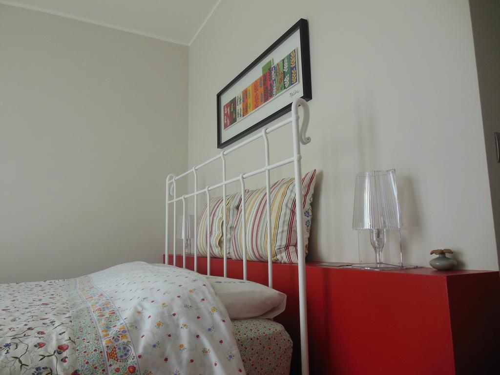 Carrù I Perticali Bed & Breakfast エクステリア 写真